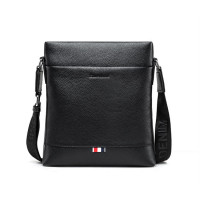 Чоловіча сумка через плече Bison Denim N2821-1B