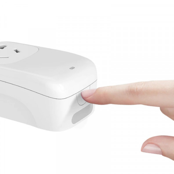 Розумна розетка Broadlink SP4L з нічником