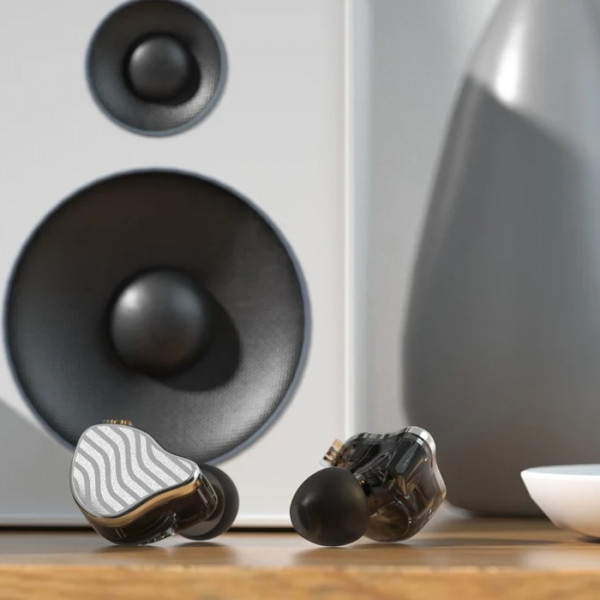 Вакуумные наушники FiiO JH3 с гибридной конструкцией